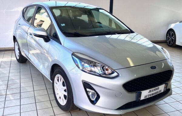 FORD Fiesta VI 1.1 70 Cool & Connect 5 portes ( faibles kms)